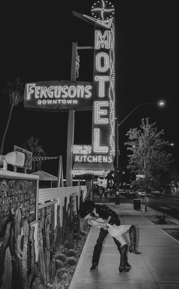 LoganPerryman's tweet photo. I’m gonna give you guys the black and white photos you didn’t think you needed! I am in love and I get to keep looking at these moments forever! 

@sierra_studer YOU WENT ABOVE AND BEYOND AND YOU ARE TRULY AN AMAZING PHOTOGRAPHER!!!!! 
I can’t say it loud enough. ❤️❤️ https://t.co/quYSldGn8r