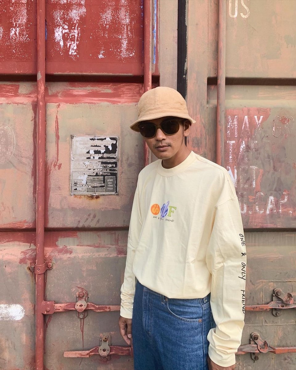 SHALSkl's tweet photo. SHALS men: @abcduangd wearing OOF T-shirt in butter 👋🏻 A little reminder that OOF collection can be worn by both: men & women. Shop all colour-ways today ✨
#shals #shalsmen https://t.co/JYi4Fuja8G