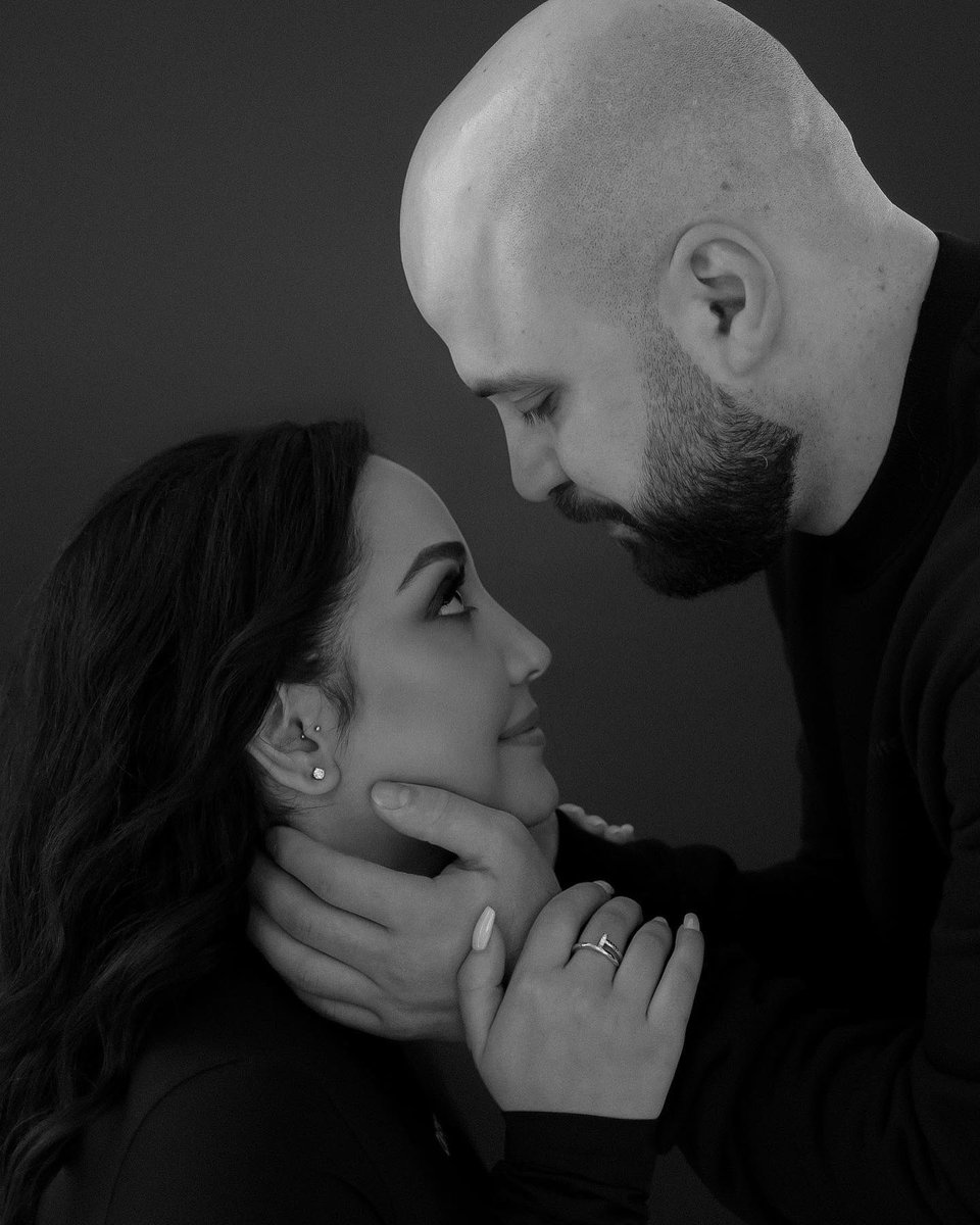 Benita Novshadian tweet media