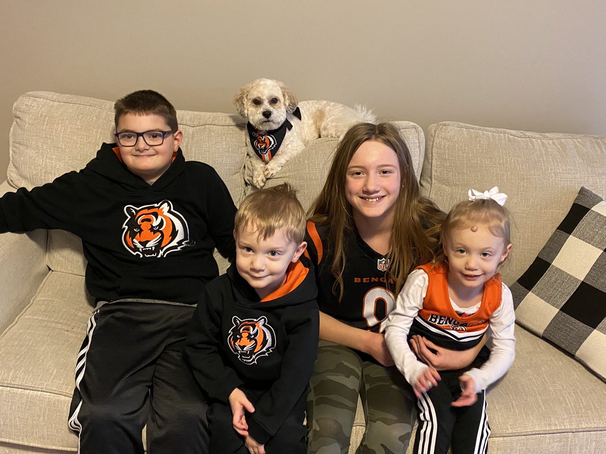 Suttdaddy's tweet photo. @JimIrsay Been a Bengals fan my whole life, and now raising our kids to be as well. Hopefully they never feel like we have for the past 30 years!! https://t.co/HwgpZeyFQM