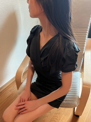 leafspa_mrs's tweet photo. ◆2月2日＊出勤情報◆

華さん　　　11：00～24：00
しおりさん　20：00～24：00

ご予約お待ちしております❤

LINE→https://t.co/uAQfAZDDjn~
TEL　080-3718-6632

#メンズエステ　#メンズアロマ　#福岡　#ミセス
#30代　#40代 https://t.co/mCKuP2YBNg