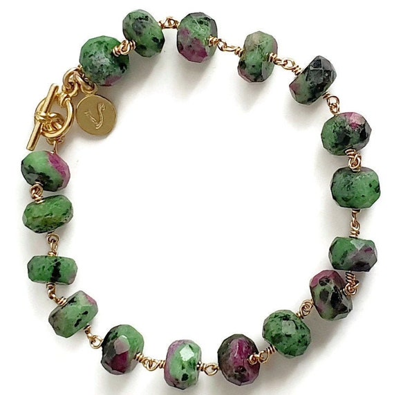 danielabrill's tweet photo. Ruby Zoisite Bracelet - Station Bracelet - Heart https://t.co/EzqdOEu4KE #venexiajewelry #gemstonebracelet #powerbracelet #heartchakra @etsymktgtool https://t.co/ig3YNyGBKI