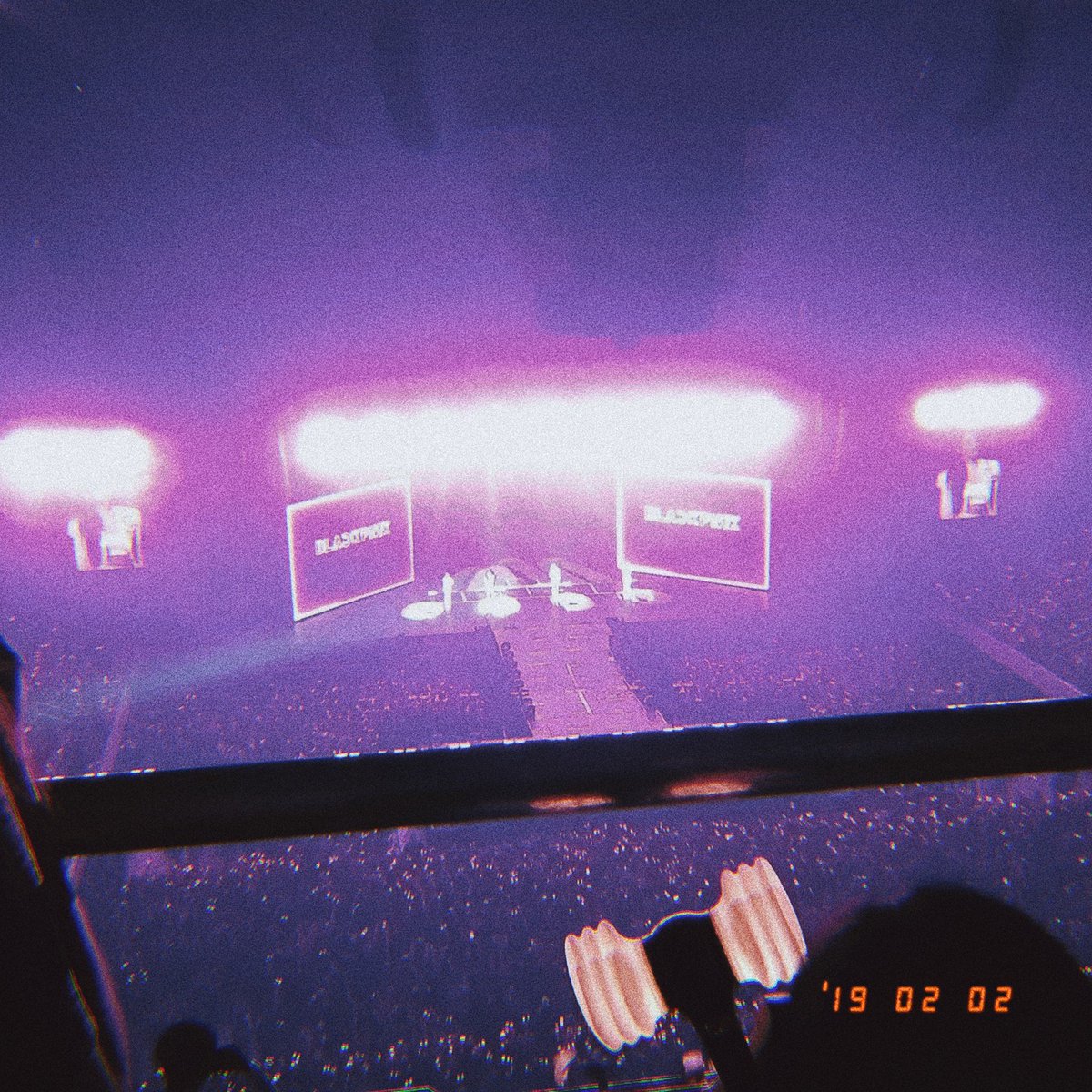 itsmesiomi's tweet photo. We do not remember days, we remember moments.

It's been 3 years but it's still one of the best nights of my life.

Thank you, BLACKPINK.
이따가 봐요. 🖤💗

#BLACKPINKinMANILA #InYourAreaManila #TakeMeBackToTheNightIFeltAlive #ThrowbackNotThursday
@BLACKPINK https://t.co/h6F2zmQ28k