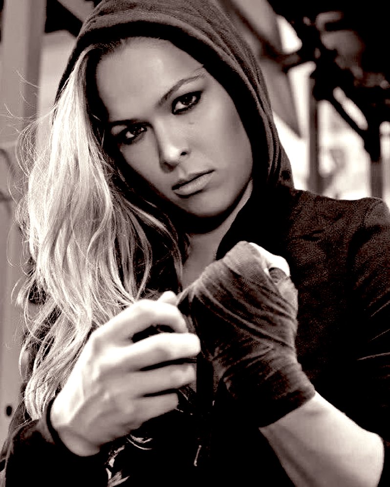 Happy birthday Ronda rousey 