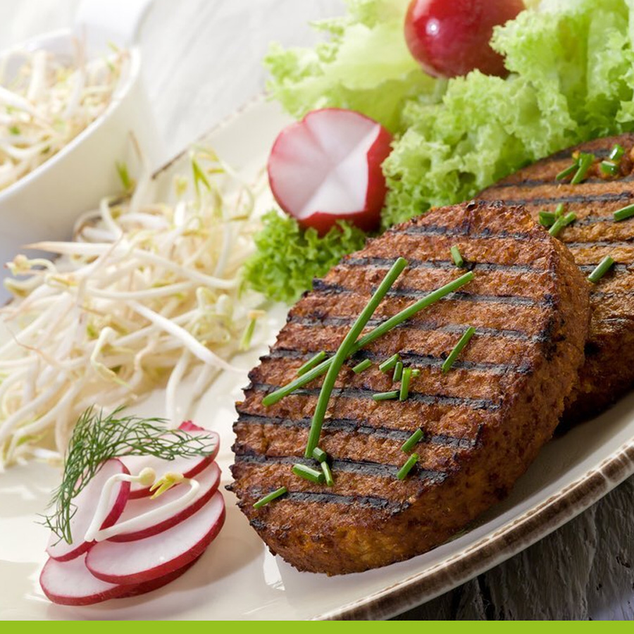 Een dagje (of vaker) geen vlees is goed voor je lichaam en het milieu. 👍 Hoe vaak per week eet jij vegetarisch en wat is jouw lekkerste vleesvervanger?
 .
 .
 #vleesvervanger #notenburger #zadenbuger #vega #vlees #gezondheid #lekkereten #eten #milieu #bgn #weekmenu #wissel