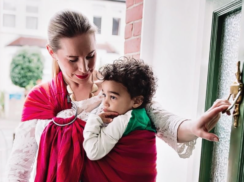 DIDYMOS_Baby's tweet photo. Everyone asks,
if you have a career,
if you're married,
if you have children or own a house.
As if life were a shopping list.
But are you happy?
(loosely based on Heath Ledger)

#ringsling #didymos #didymoswellen #tragetuch #tragenistschön #babywearing #wearallthebabies https://t.co/L5f6I5jU6g