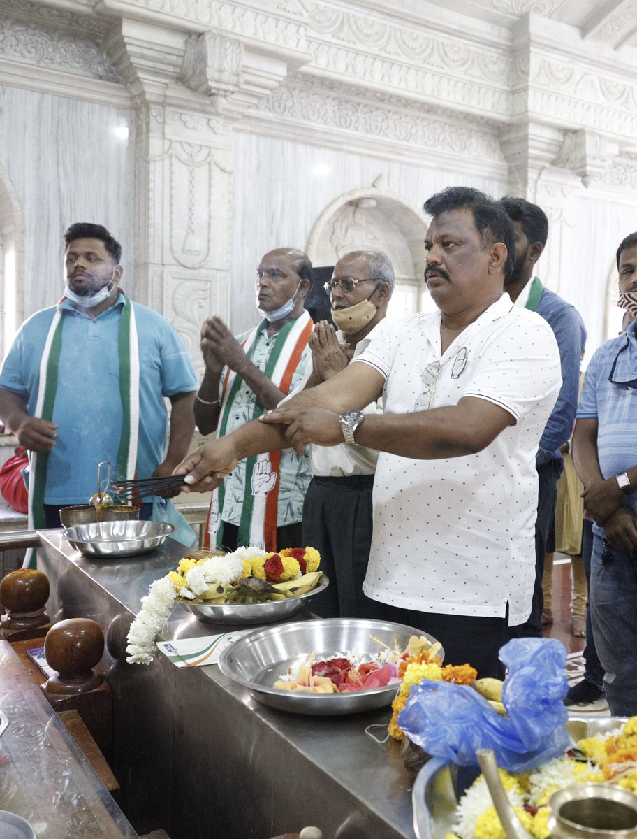 MichaelLobo76's tweet photo. Prayed for the peace and the wellbeing of our Constitution at Shantadurga Samsthana, Calangute before proceeding with my door to door campaign. #TogetherForCalangute #TogetherForBardez #TogetherForGoa https://t.co/il7h9NXycZ