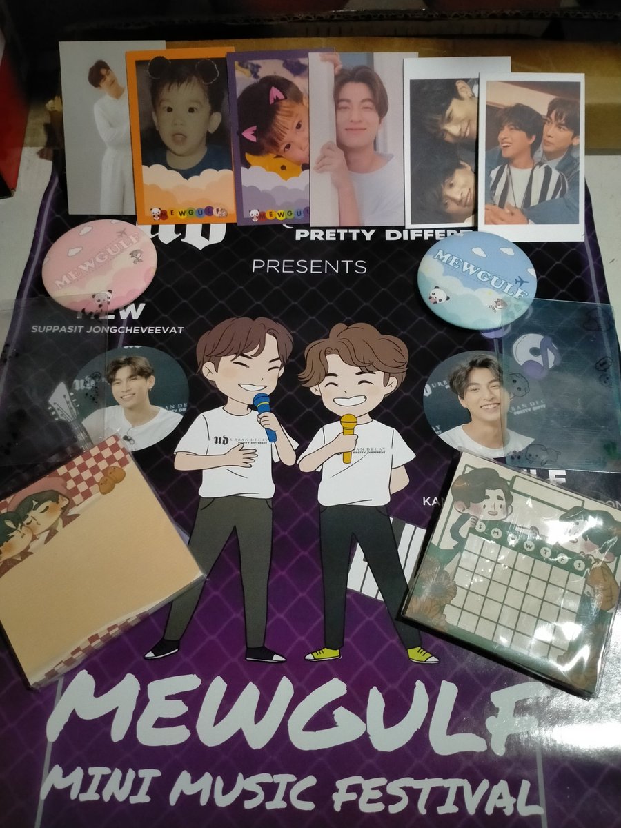 Kmchlvs's tweet photo. Thank you so much phi @mewsuppaman! ❤️💛 I am so happy with this! 😭 Anggg cutieee nlang lahat😭💛 https://t.co/Gt19aP2FB9