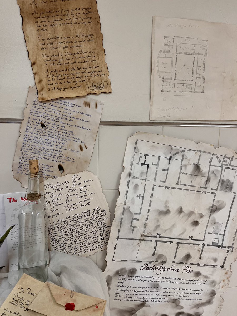MMCCBCN's tweet photo. After reading, listening and learning about Pride and Prejudice, 1st Batxillerat students have created this amazing Jane Austen Corner! Letters, Clothes designs, cooking recipes, wedding invitations, State houses plans… Jane would love them!
#escolaconcepcionistesbcn https://t.co/5XrtVpLw4q