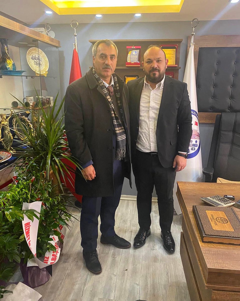 Kulu Şöförler ve Otomobilciler Esnaf Odası Bşk Değerli Abim Sn Ömer DAĞ Ziyaretimize Gelerek Bizleri Mutlu Ettiler Nazik Ziyaretleri İçin Kendilerine Çok Teşekkür Ederim.