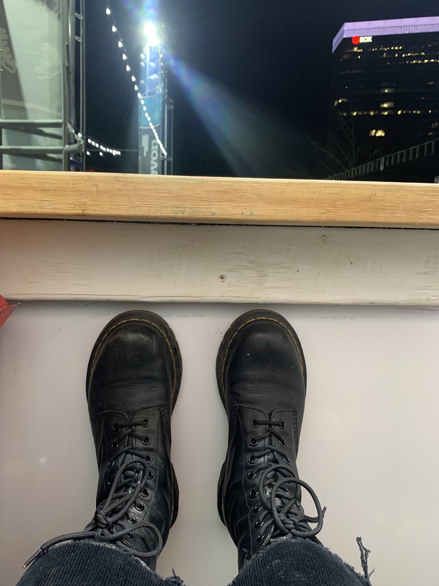 nightwatched_'s tweet photo. january https://t.co/DB8WI6Zks3