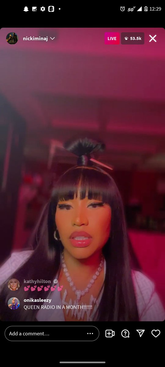 Chapter272's tweet image. @NICKIMINAJ  ❤️ I luv you