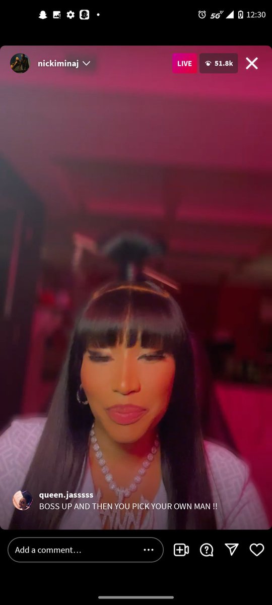 Chapter272's tweet image. @NICKIMINAJ  ❤️ I luv you