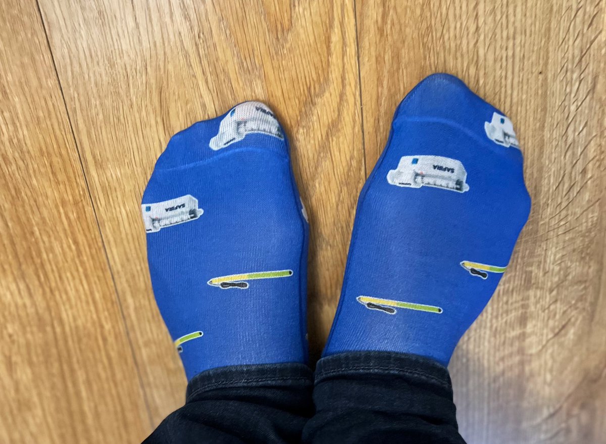 amit_pawa's tweet photo. Got a pleasant surprise this morning when I opened my post to see a pair of #BlockSocks from @medovate to go along with my #Safira trial! Thanks V much team! They even fit my oversized feet! Next we need gloves for the hand operator! https://t.co/gIA87KUi3c
