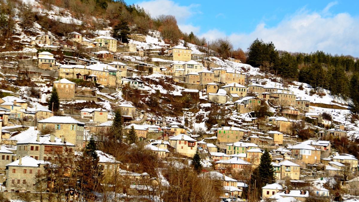 Good morning from Kipoi village, #Epirus! Enjoy winter in Greece!! #AllYouWantIsGreece #VisitGreece #ttot #travel 💙