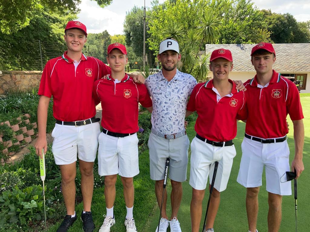 KingEdVIISchool's tweet image. The @KingEdVIISchool  First Team Golf met up with 
@RupertKaminski  (Class of 2014) at Parkview Golf Club. Rupert played for the First Golf Team when they won the SA School Golf Tournament. He is currently a Golf Pro competing on the Sunshine Tour.
#RedGolf