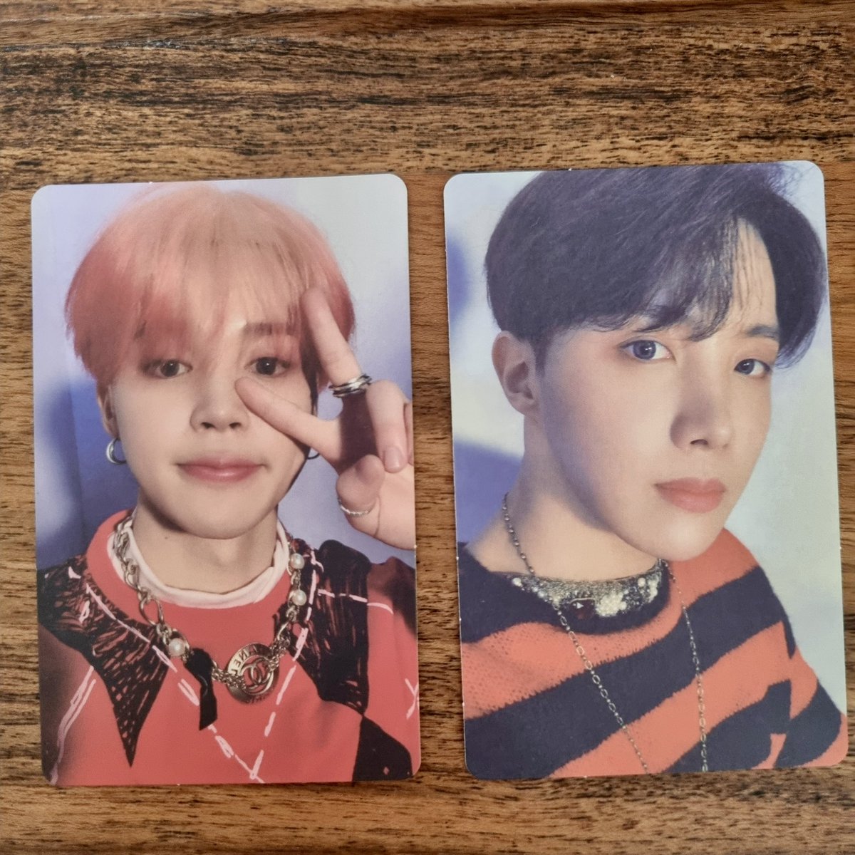 haruhobiqs's tweet photo. wts lfb bts ph only

MOTS Persona V4

jimin and hobi [both mint]

—sold as set
—onhand
—800 payo only

dm/mine to claim 💜🦋 https://t.co/lOfzbb9VJq