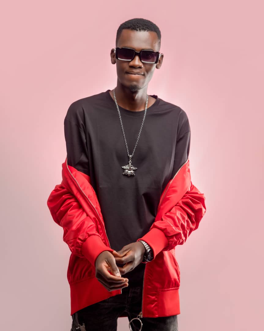 iamdjdenno's tweet photo. On Air @GalaxyFMUg #zzinamixat10 https://t.co/pvM4Cna0M0