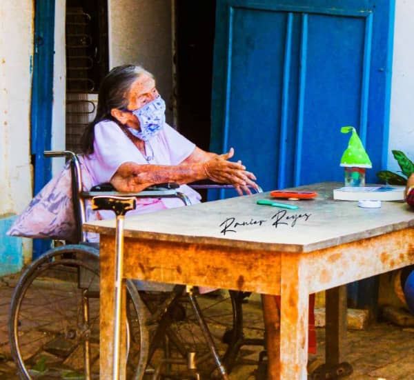 DunaDigital's tweet photo. Fallece Ana María Reyes; Eterna defensora del patrimonio de Falcón 

Luego de sufrir hace un ACV, la reconocida luchadora social impulsora de la declaratoria del Patrimonio Cultural de la Humanidad por la Unesco, dejo este plano terrenal en horas de madrugada de este martes. https://t.co/nxSZ7S0vSw