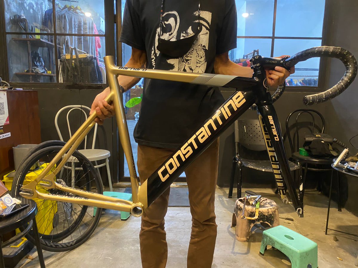 galangabilawa's tweet photo. Wts
Frameset Constantine Barnard
Size 56
Fork Ori

5,6 jt nego

Second,kondisi ciamik
Ada den di head tube

Lokasi Surabaya

Wa 081217931144

#fnfjb
#Constantine 
#frameset 
#constantinebarnard 
#fixie https://t.co/w4UMAZf7tc