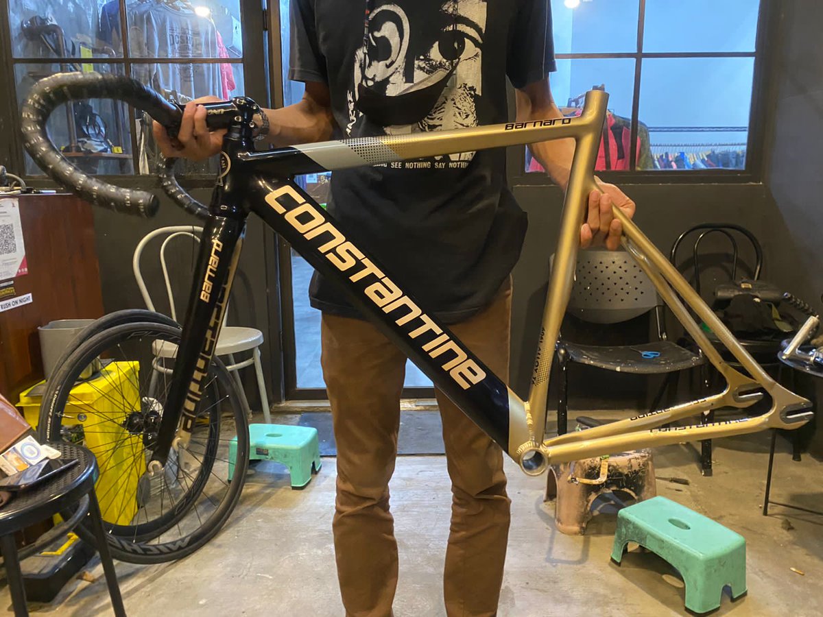 galangabilawa's tweet photo. Wts
Frameset Constantine Barnard
Size 56
Fork Ori

5,6 jt nego

Second,kondisi ciamik
Ada den di head tube

Lokasi Surabaya

Wa 081217931144

#fnfjb
#Constantine 
#frameset 
#constantinebarnard 
#fixie https://t.co/w4UMAZf7tc