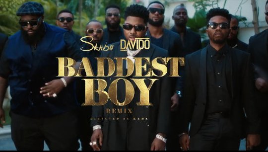splashfm1067's tweet image. 📻The City Is Listening to 🎶🎶
#9jaTOP10 w/t @UzorTalks 
 ▶️Baddest boy 🎤@davido x @Skiibii 
 #Splashxtra 
©️🎧 @talklens 
Listen live via  splashfm1067.com
☎️Studio Line : 07044001067,08174441067