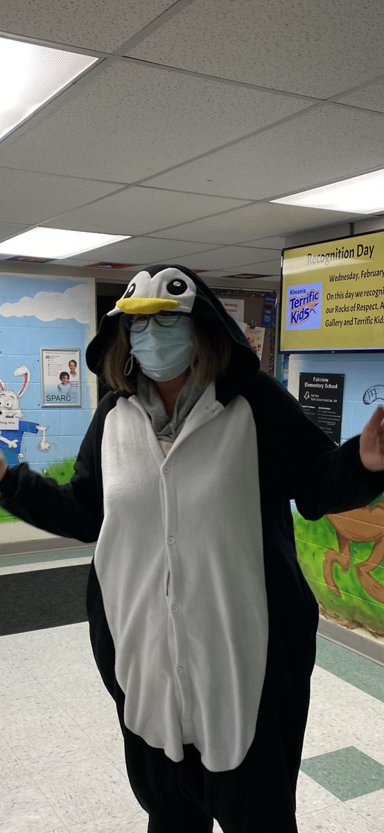 The most beautiful part of the week … teaching kindergarten! These reading readiness activities start to inspire invented spelling and new details to our drawings. So much to talk about for oral language development! #fairviewrocks