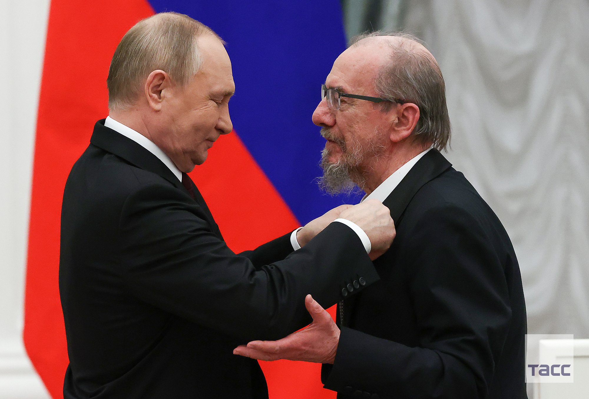 путин в екатерининском зале кремля. гос награды военнослужащих. награждение государственными наградами в декабре 2023 года. награждение в кремле. награждение государственными наградами в декабре 2023 года.