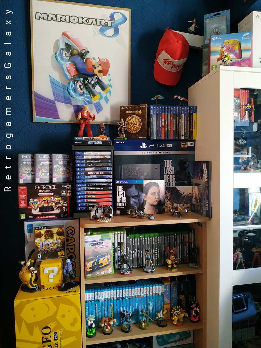 retrogamgalaxy's tweet photo. He aquí lo que considero un bonito rincón de me humilde "retrocueva"... :)
#retrogaming, #Playstation, #Xbox, #Nintendo, #Evercade, #CapcomHomeArcade, #NeoGeoArcadeStickPro, #TheLastofUs, #ForzaHorizon, #MarioKart8 https://t.co/ftRvBxJlzT
