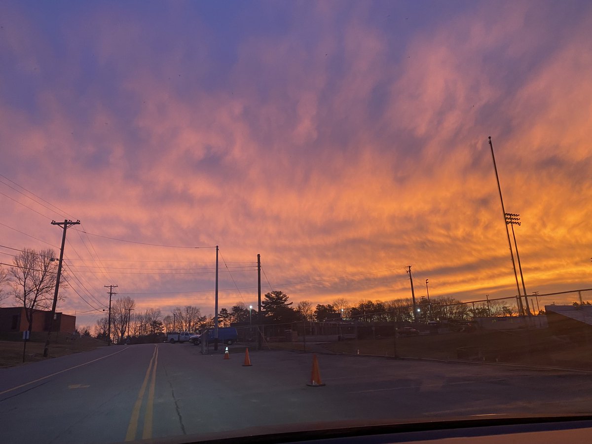 This is the view pulling into Gibbs High this morning. Let’s have a beautiful day!! 🤩