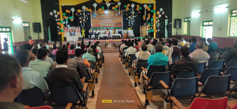 KishorBarmanBJP's tweet image. আজ সাব্রুমে দক্ষিণ ত্রিপুরা জেলার #ModiApp এর মধ্য দিয়ে সমস্ত কার্যকর্তাকে #MicroDonation এর মাধ্যমে সমর্পণ নিধি প্রদানের জন্য জেলার ও মন্ডলের মাইক্রো ডোনেশন কমিটির বৈঠক। উপস্থিত ছিলেন @BJP4Tripura র IT ইনচার্জ @dnath_chandan মহাশয়।