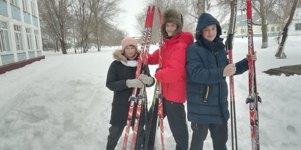 В рамках акции "ЗОЖ-кросс" обучающиеся ГБОУ СОШ #3 ИМ.М.Ф.ЛЕОНОВА С.ПРИВОЛЖЬЕ провели день без интернета. РЕБЯТА ПРОВЕЛИ ДЕНЬ С ПОЛЬЗОЙ ДЛЯ ЗДОРОВЬЯ И ПОЗВОЛИЛО УВЕЛИЧИТЬ ОБЩЕНИЕ МЕЖДУ СОБОЙ.СОВМЕЩАЛИ ПРИЯТНОЕ С ПОЛЕЗНЫМ, УВЛЕКАТЕЛЬНЫМ!