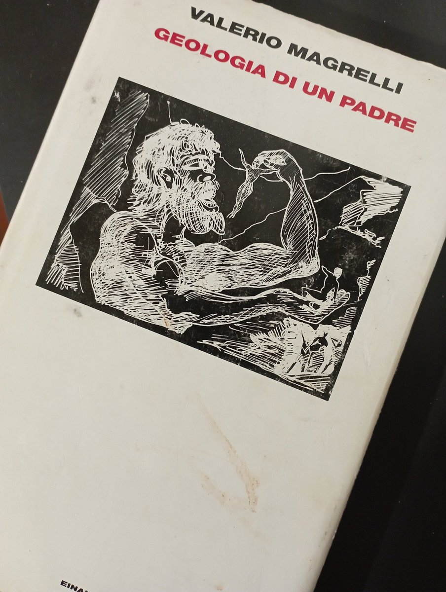 marcospotty's tweet photo. Quando una porta è chiusa, non ti fermare mai. Vai dritto e aprila. Lascia agli altri, se vogliono, il peso di vietarti l'ingresso. Non arrestarti, prima che te lo impongano
#Magrelli @Einaudieditore @angelo_cennamo @LuciaLibri @illibraio @Stoleggendo @_Un_Libro_ @SalaLettura https://t.co/BxG6YhKxa3