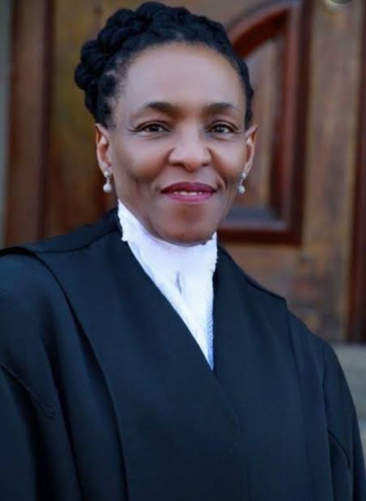 SandeDotyeni's tweet photo. Black excellence. I support this woman in becoming the first woman CJ. Justice Maya is what this country needs. https://t.co/2GPRciDNDU