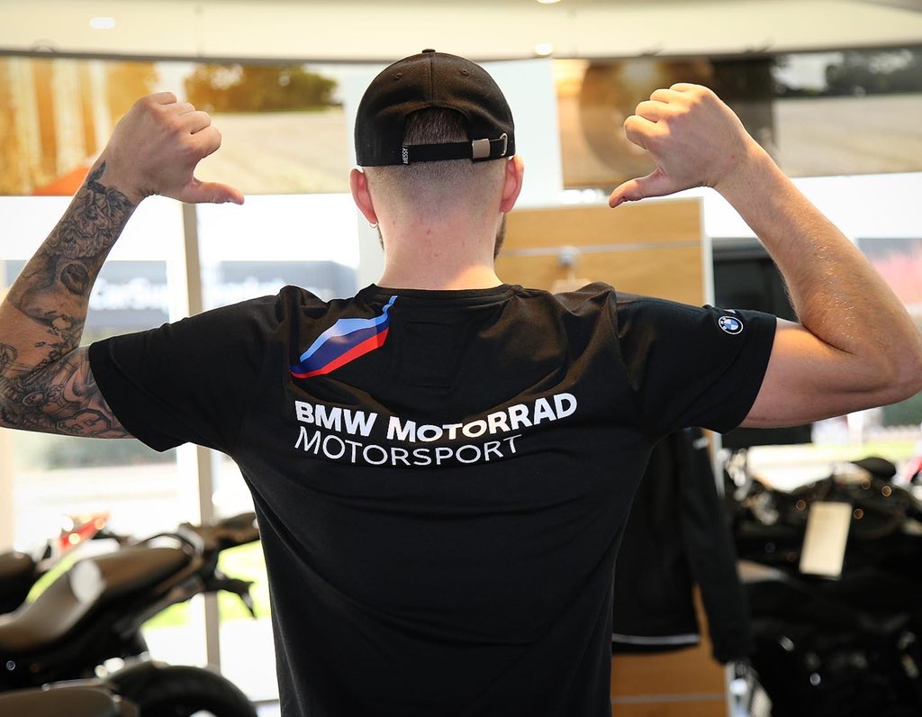 NEWS🚨 Superbike bound with iForce BMW by @prracingbmw !

Super excited to announce that I’ll be stepping up into the @officialbsb class on board the new BMW.  Big thank you to the iForce BMW team, @bmwmotorraduk for giving me this opportunity.

See u soon @officialbsb 🥳