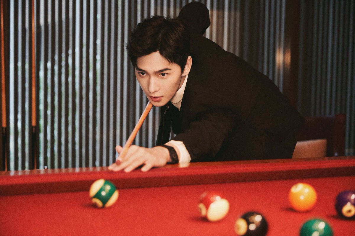 dramapotatoe's tweet photo. #YangYang for the China Internet Audio-Visual Gala

More pics - https://t.co/wdeIb4nIgY

#杨洋 https://t.co/dBM4NnbrGY