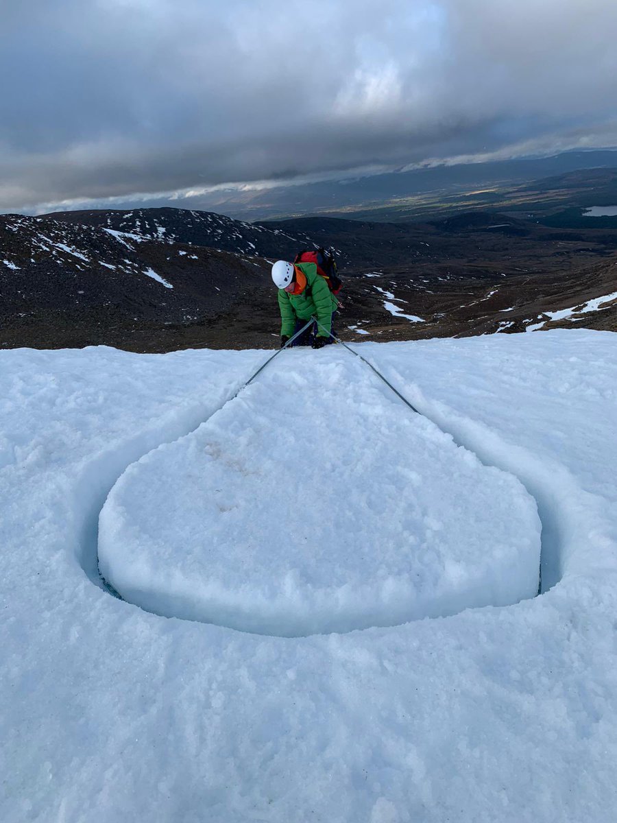 20AECGroup's tweet photo. 20 AEC took part in winter mountaineering and winter climbing in Scotland last week as part of ETS (N) AT. A brilliant week where they took on some challenging climbs, experienced harsh weather conditions, and even spent a night in a Bothy 🧗❄️ https://t.co/nmflytU1YG