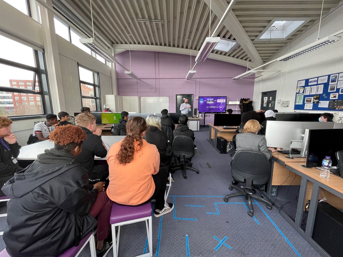 T Levels at The Manchester College tweet media