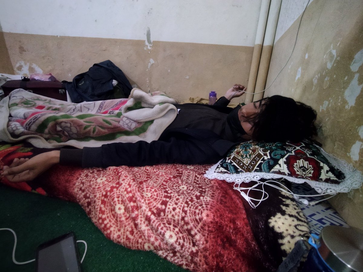 Afnan65382479M's tweet photo. Positive cases are continuously increasing in Arid University but management isn't taking any action online exams are the need of this critical situation 
@OfficialNcoc #Aridianlivesmatter 
@ImranKhanPTI @Shafqat_Mahmood @HamidMirPAK @duckybhai you R the only one who can save us https://t.co/RKJqNicZEf
