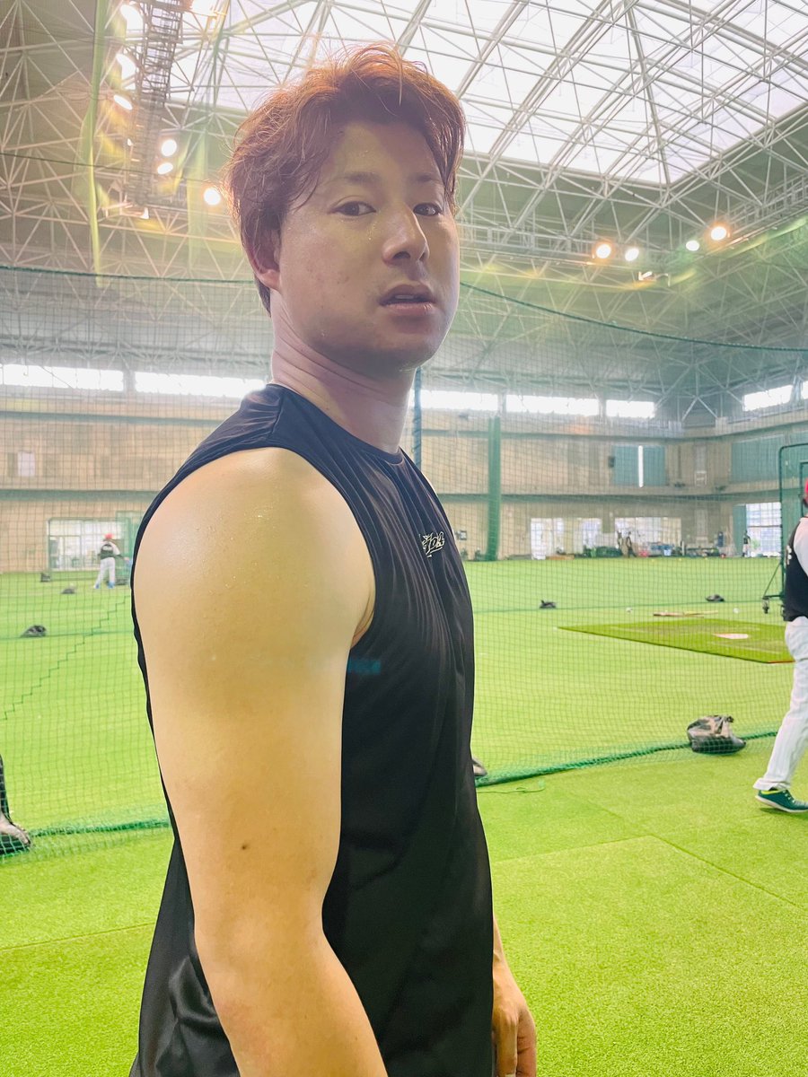 打撃練習終わり「今日は気分じゃない」と睨みつけられました笑 それ