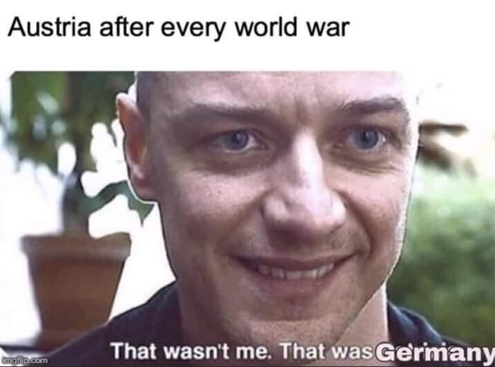 FranzLovers99's tweet photo. Why is everybody deserting? We are winning!
If we had some army left we would extinguish you all out of existence.

Sorry Germany, we are out. The Important thing is participating, not winning. These revolutions are too much. #ColegioHeidelberg #WorldWarOne

Austria out. https://t.co/BKEuEjjn1n