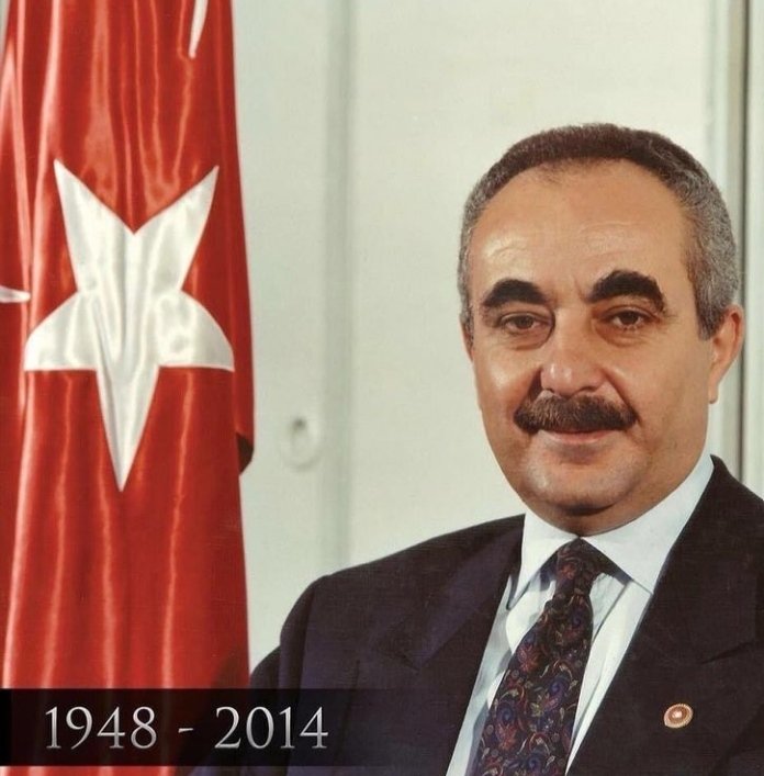 Okulumuza da ismini verecek olan değerli büyüğümüz Anamur'un kıymetli insanı sn Bakanımız Rüştü Kazım Yücelen in ölüm yıl dönümünde rahmetle ve minnetle anıyoruz..