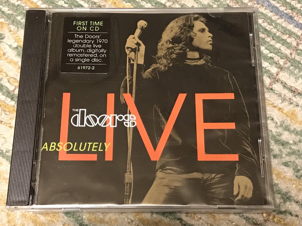 Lv_VESPA_GTS250's tweet photo. 今日の一枚。
#AbsolutelyLive
#TheDoors
#ラビットハウスの休日(特休) https://t.co/3tGKaVqAx8