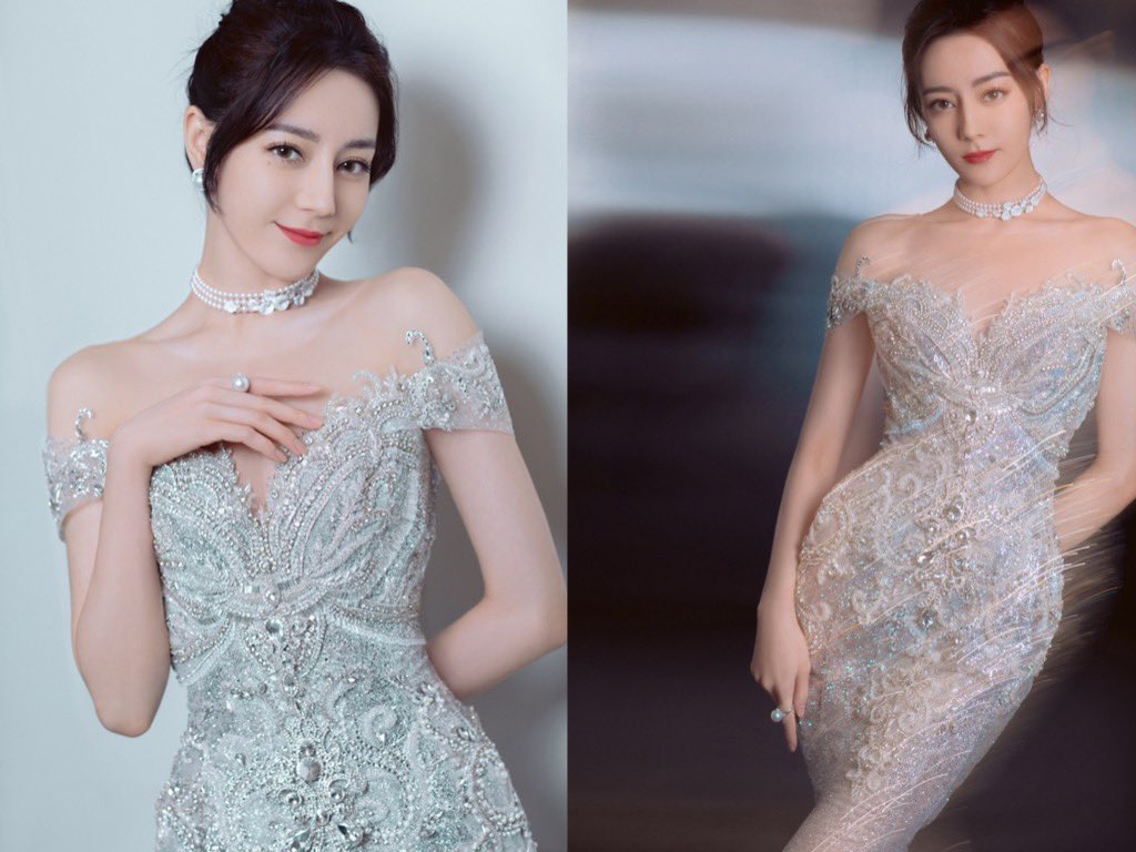 dramapotatoe's tweet photo. #Dilireba in JoliPoli for the China Internet Audio-Visual Gala

More snaps - https://t.co/D57B1tQ0NM https://t.co/Nbjs4buoKa