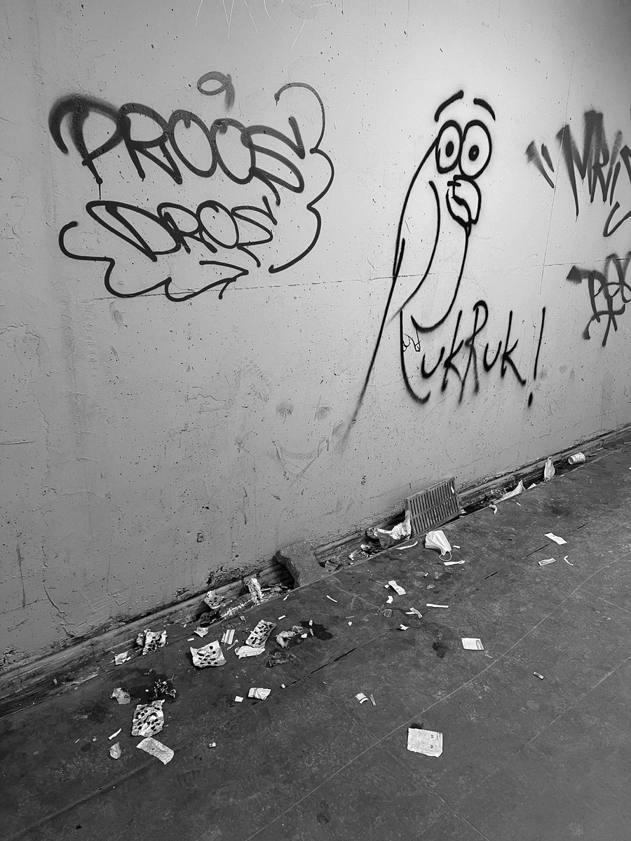 31 Ocak 2022 - Pazartesi / Zincirlikuyu Alt Geçit #istanbul #türkiye #turkey #photographer #photography #art #travelphotography #travel #traveling #istanbuldayasam #zincirlikuyu #photooftheday #photoshoot #fotoğraf