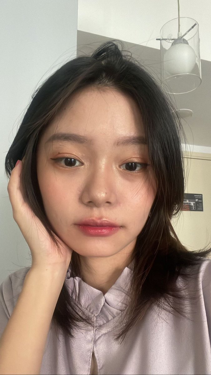rainbetweenus's tweet photo. Makeup feb 2022 https://t.co/xXVKSBcRAa