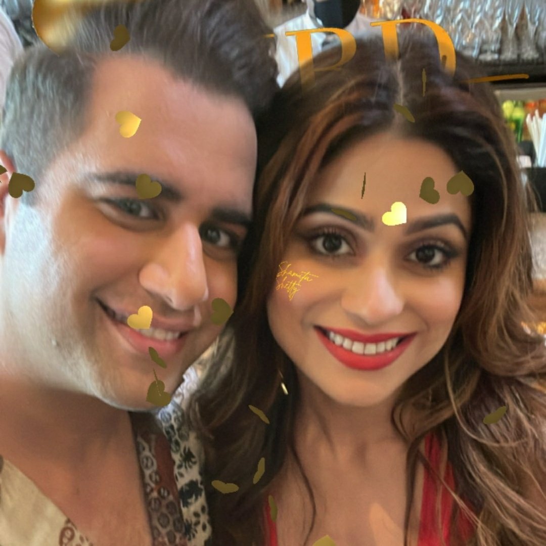 IN PICS | #ShamitaShetty celebrates her birthday with family and 'Bigg Boss 15' friends!
.
.
#ShilpaShetty | #JayBhanushali | #MahhiVij | #RajivAdatia