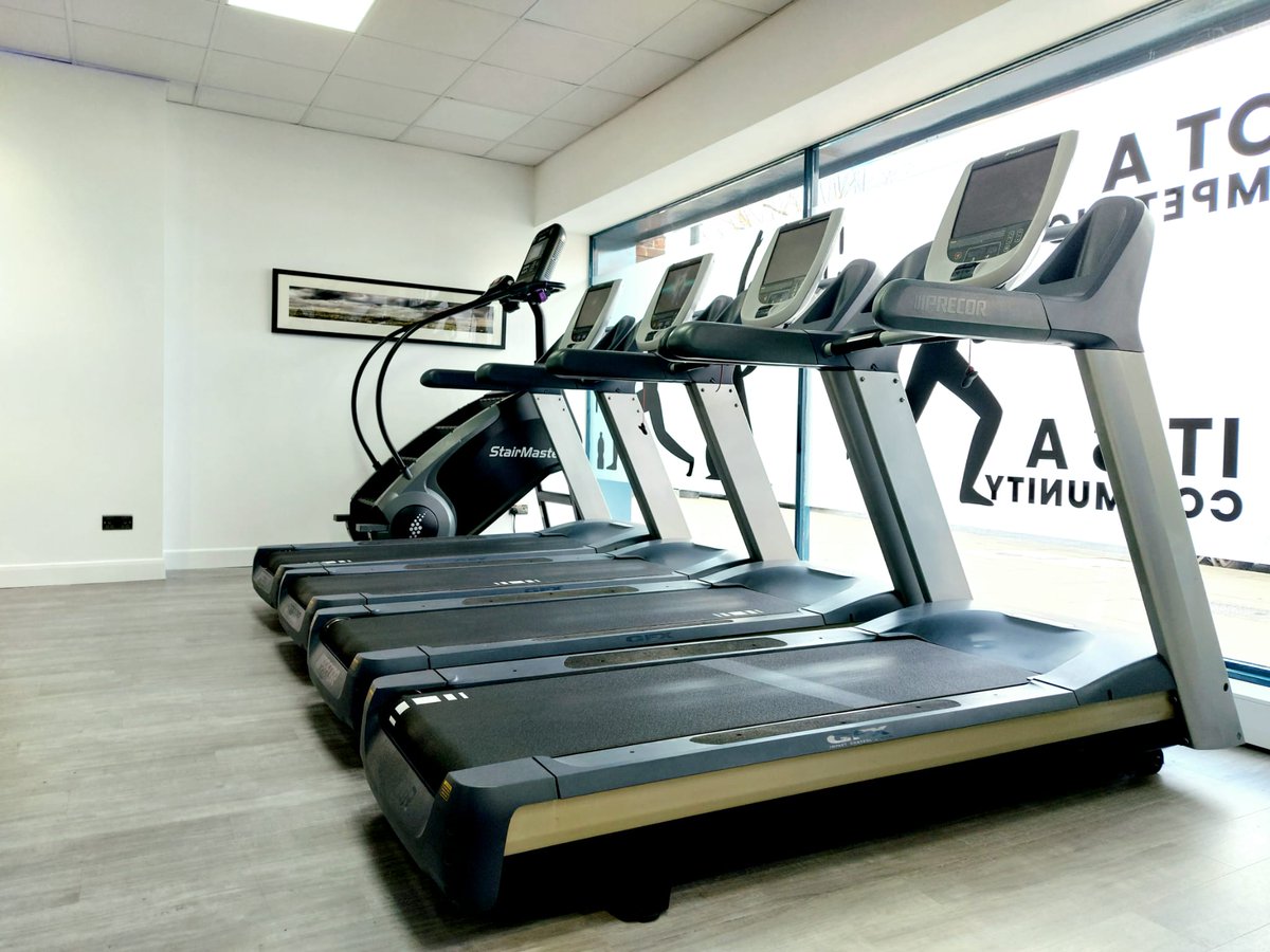 pitshangergym's tweet photo. The treadmills... friend or foe?🏃
From burning more calories compared to an exercise bike, to monitoring heart-rates and step-counters where you can't while on the road - there are so many benefits to treadmills!
Double Tap if you love the Treadmills at #PHaF! ❤️ https://t.co/FAlqVZ4atY