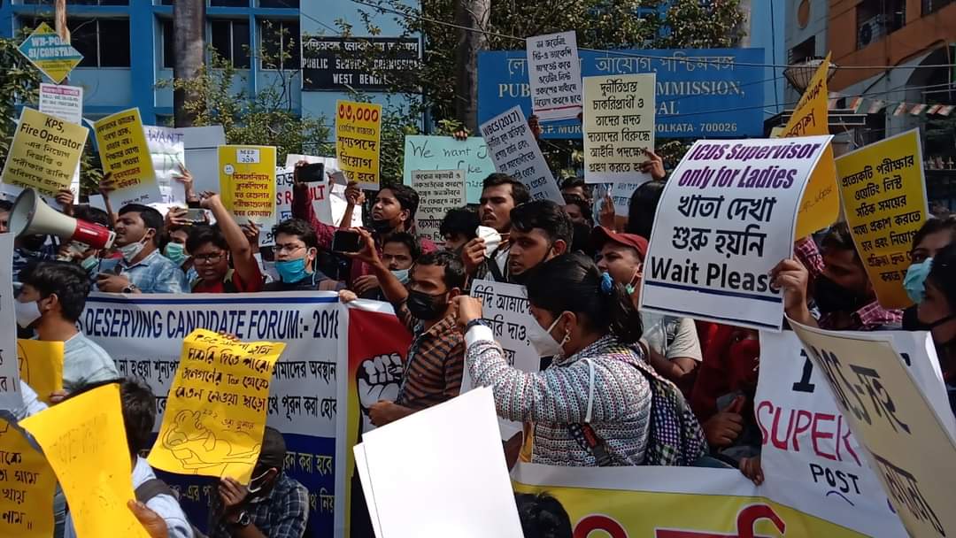 SahitHossain21's tweet image. #Bengal_Students_Unity 
#WAKE_UP_WBPSC