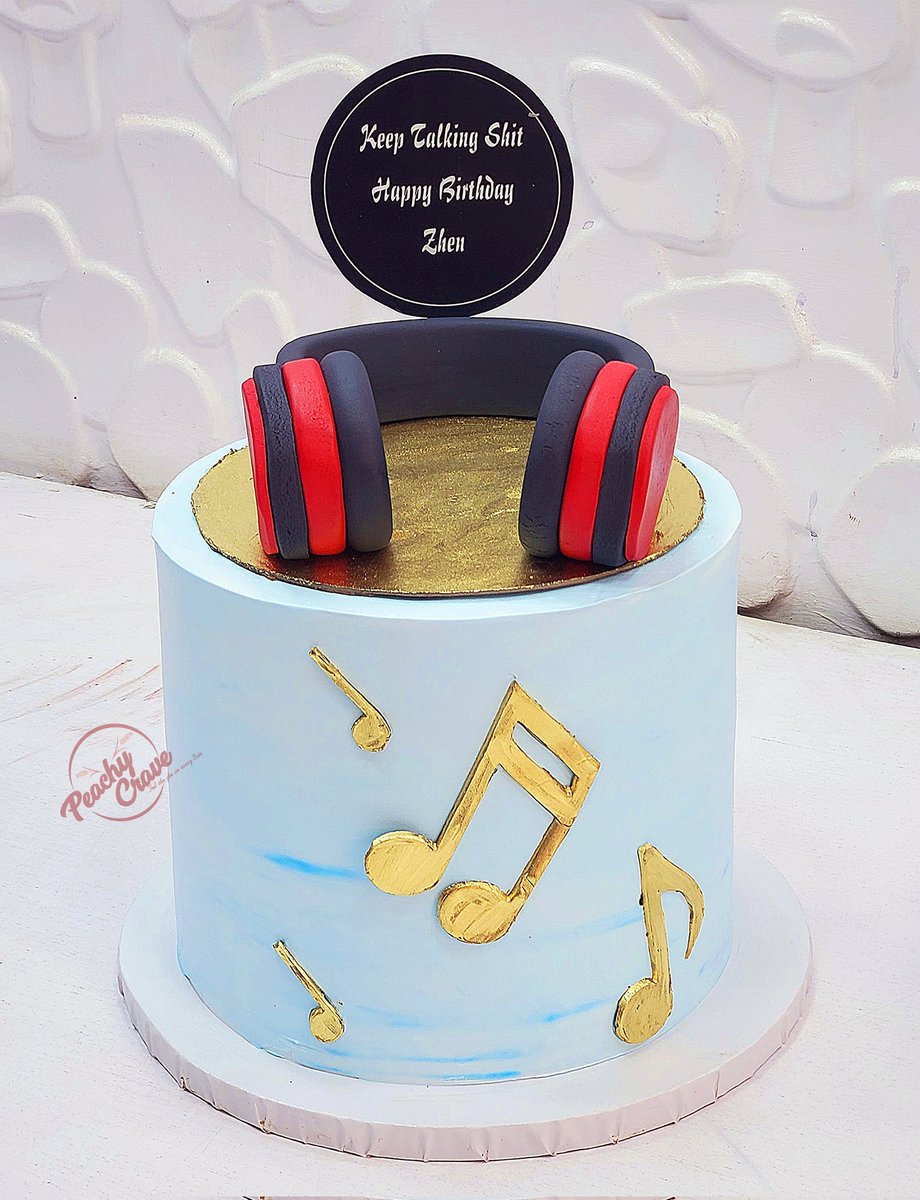 Peachycravecake's tweet photo. 100% EDIBLE #Peachy https://t.co/2mM9usJQJ0